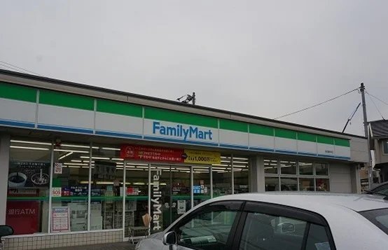 ファミリーマート鶴市町店様まで700m