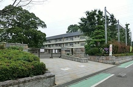 相模原市立新磯小学校まで900m