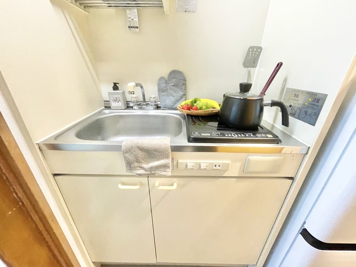 ※撮影用の観察植物・食器調理器具・雑貨類等はございません。※写真は現況優先
