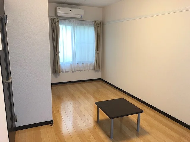 1Ｆフローリング　2Ｆカーペット　