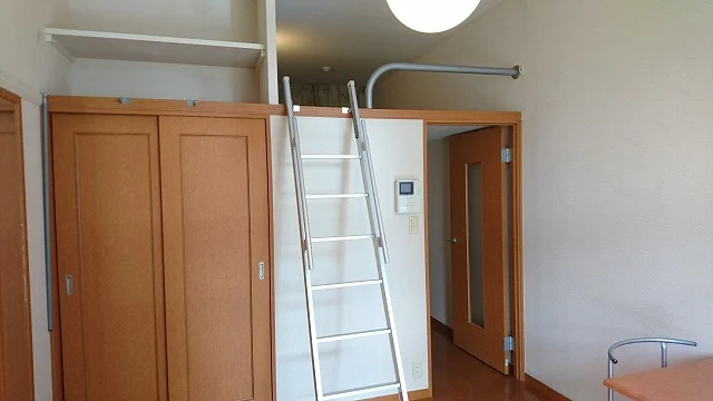 床材は号室によって異なります