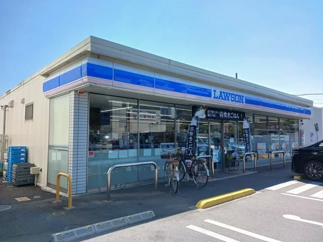 ローソンさんまで800m