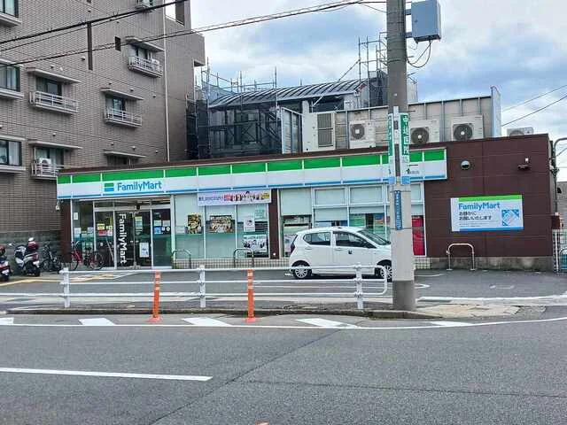 ファミリーマート灘篠原本町店様まで200m