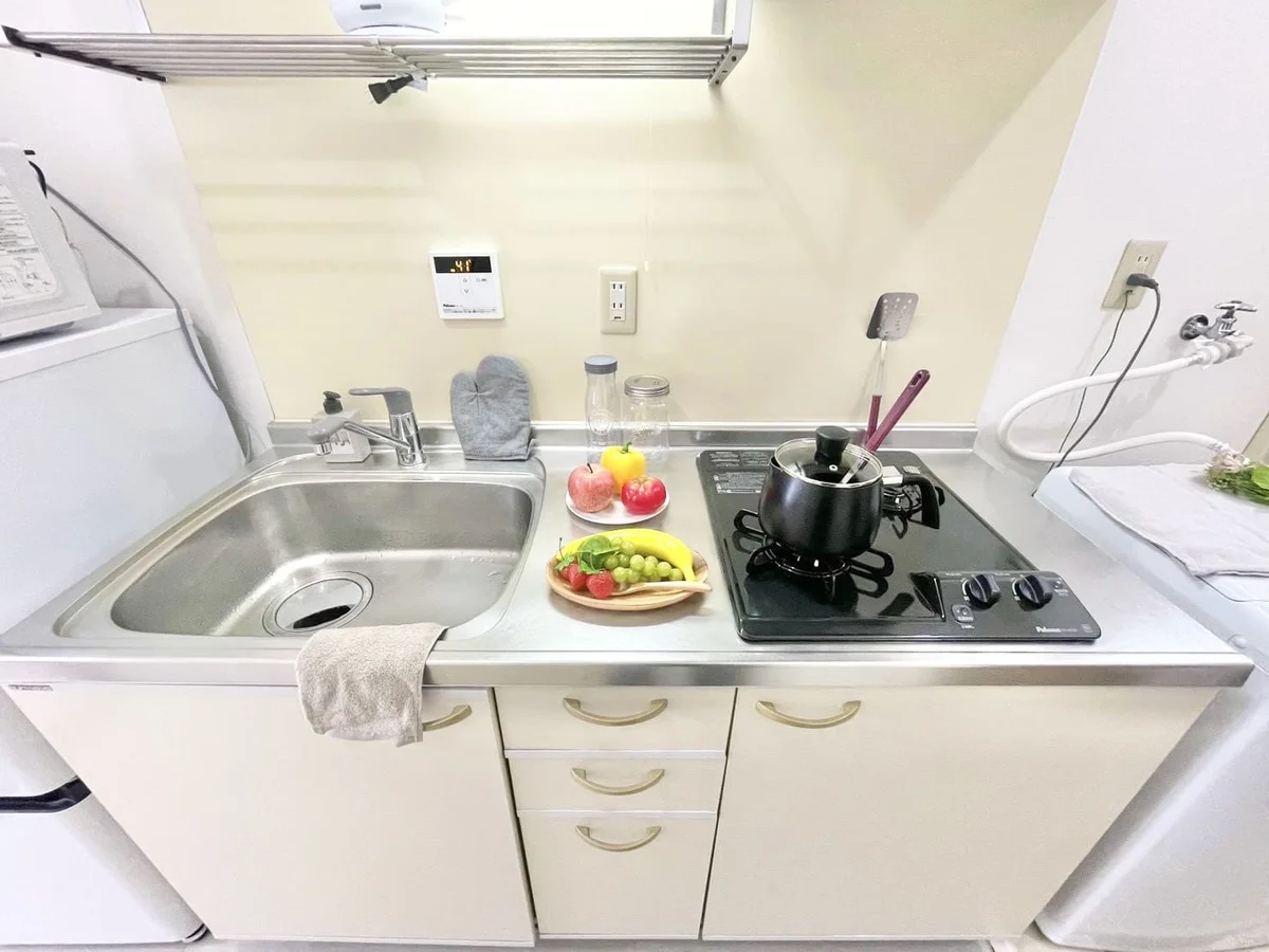 ※撮影用の観察植物・食器調理器具・雑貨類等はございません。※写真は現況優先