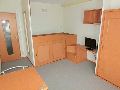 ハイベッドタイプのお部屋です