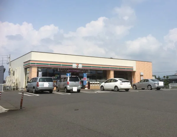 セブンイレブンまで400m