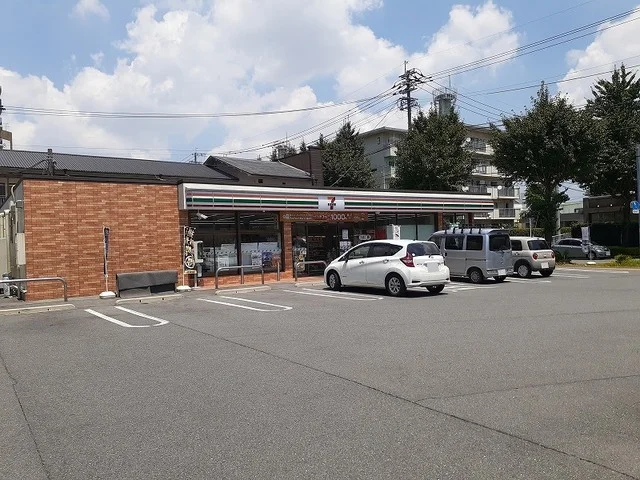 セブンイレブン月出２丁目店まで650m
