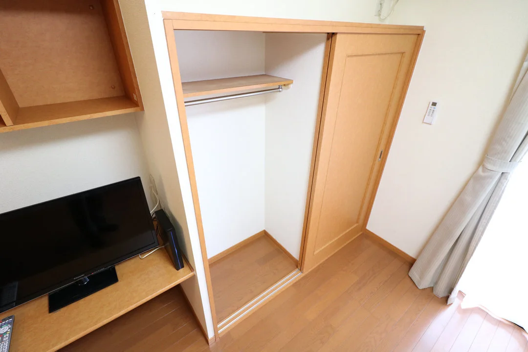 大型クローゼットにより女性の方でも収納が安心