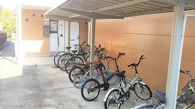 屋根付駐輪場