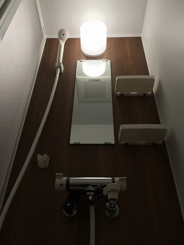 シャワールーム有り