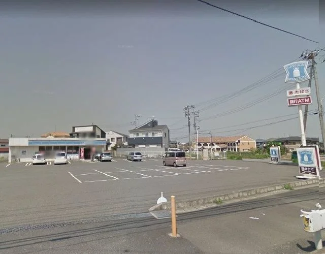 ローソン市原出津店まで800m