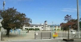 小笠原小学校まで150m