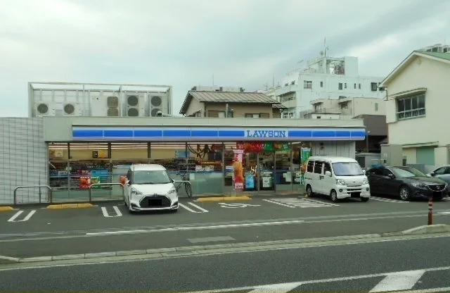 ローソン小田原竹の花店まで500m