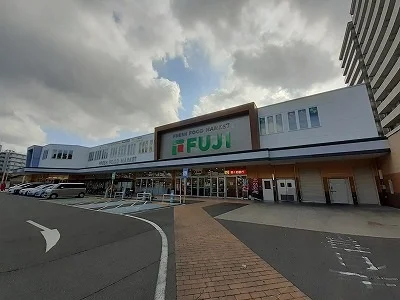フジ楠上店さんまで550m