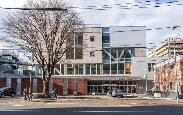 札幌市立資生館小学校まで850m