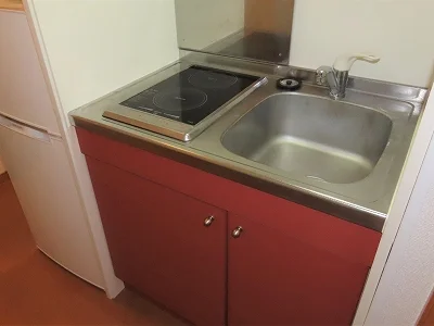 2口の電気コンロまたはIHコンロとなります