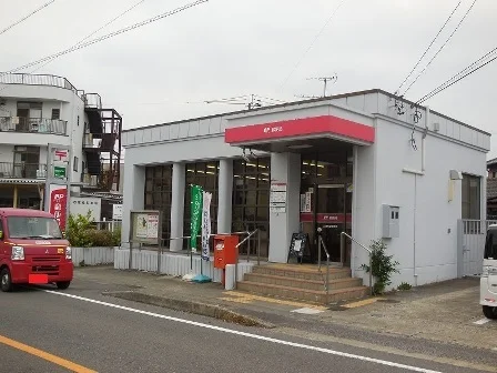 江南布袋郵便局まで300m