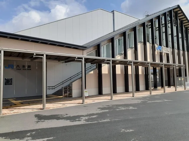 JR　八木駅まで800m