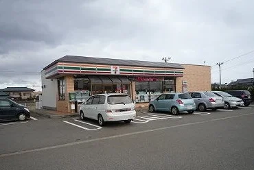セブンイレブン燕東太田店まで850m