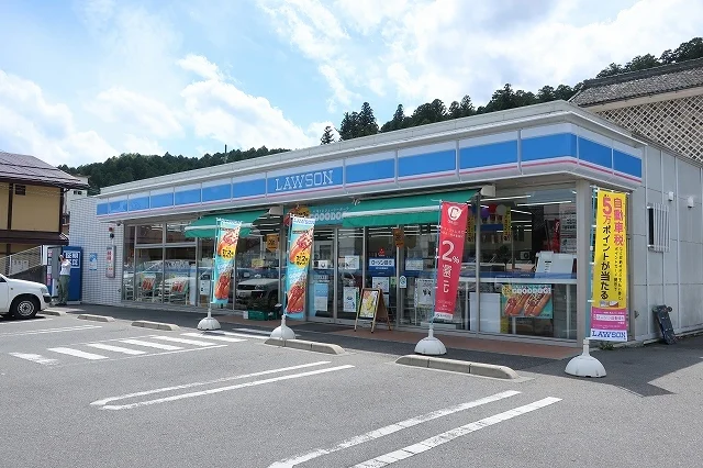 ローソンまで450m