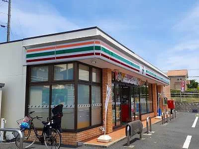 セブンイレブンまで450m
