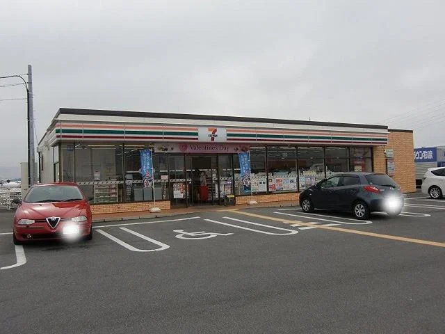 セブンイレブン栗東出庭店まで692m