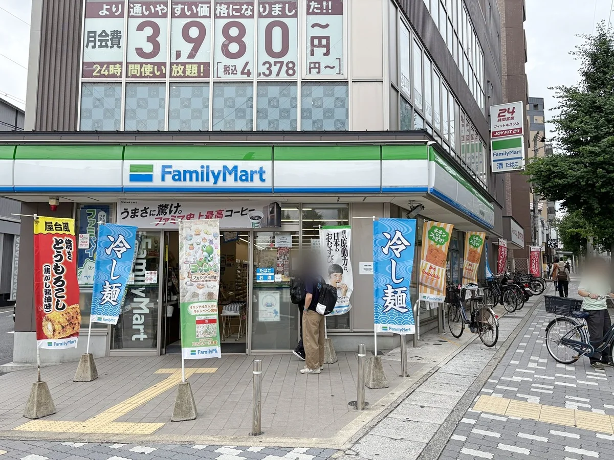 コンビニまで徒歩５分です！