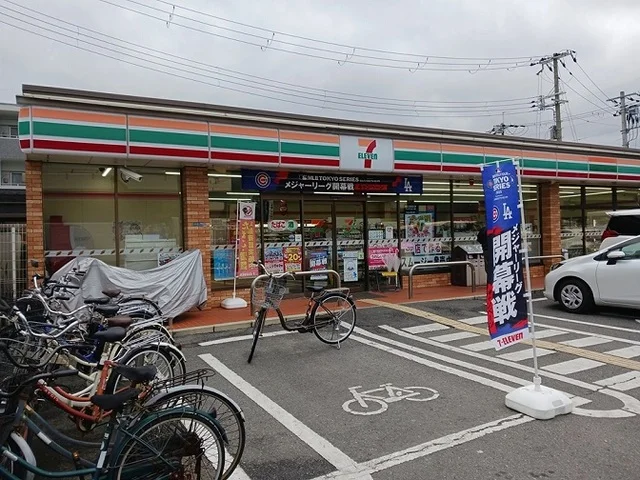 セブンイレブン様まで100m