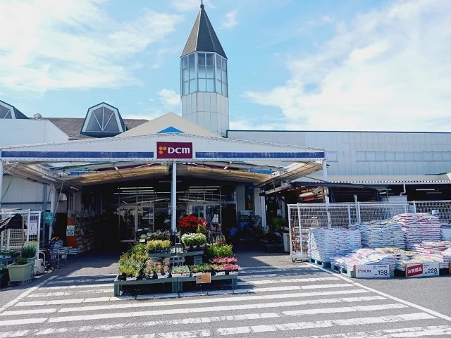 ＤＣＭ伊予店様まで1000m