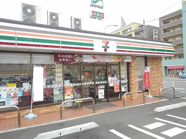 セブンイレブン九産大前店まで190m