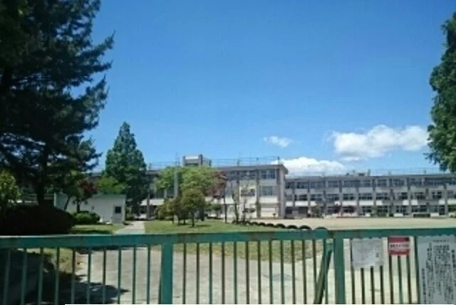 仙台市立鶴ヶ谷東小学校まで800m