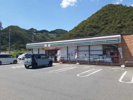 セブンイレブンさんまで100m