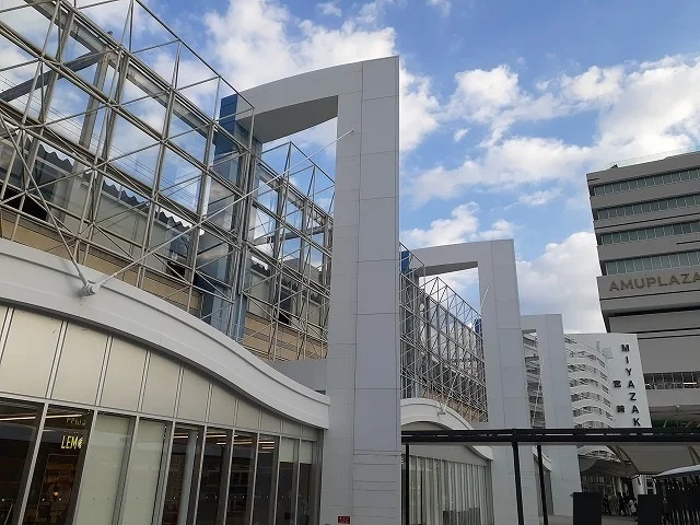 宮崎駅まで350m