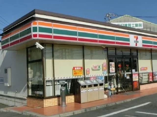 セブンイレブンまで850m