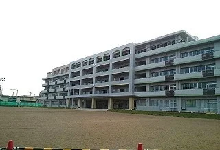 仙台市立新田小学校まで1000m