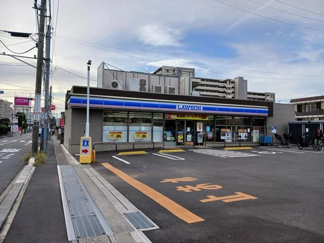 ローソンさいたま大成町4丁目店まで500m