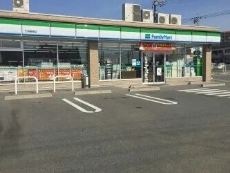 ファミリーマート大府長草店まで270m