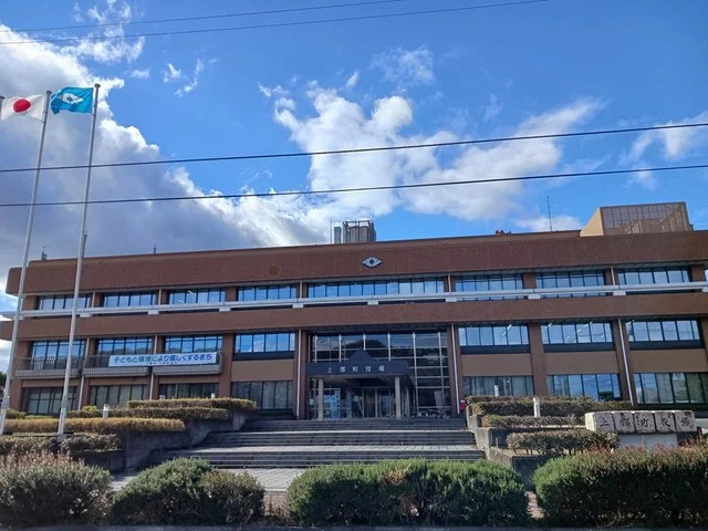 上郡町役場まで1574m