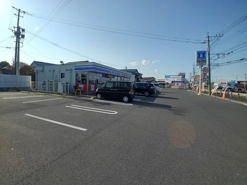 ローソンまで190m