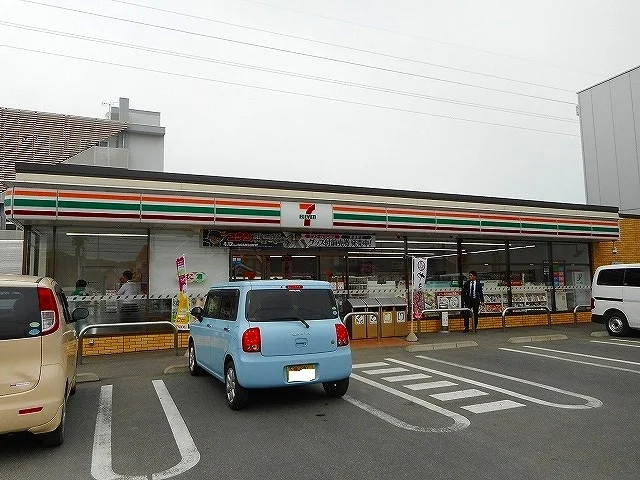 セブンイレブン備後府中国府店まで850m