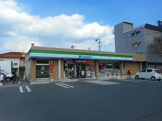 ファミリーマート府中中須店まで750m