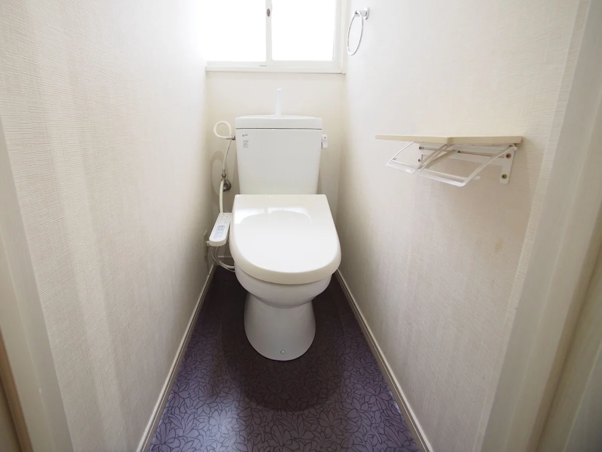 新宿・新大久保エリアの一棟貸切戸建マンスリー。33.51㎡のゆとりある1DKに新品家具・家電、Wi-Fiを完備。ホテルにはない快適さで、ビジネスにも観光にも最適な長期滞在をご提供します。