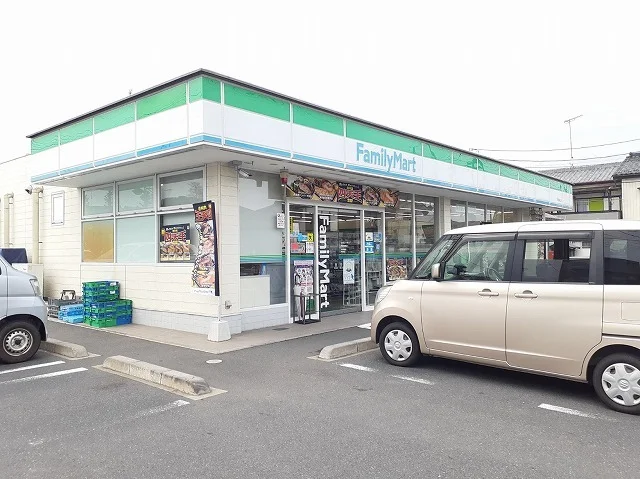 ファミリーマート角屋騎西店まで1100m