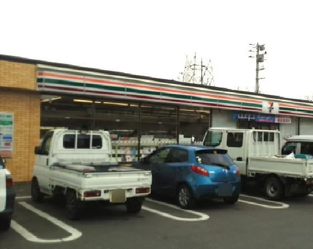 セブンイレブン宇部西中町店まで350m