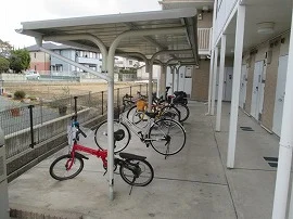 屋根付き駐輪場