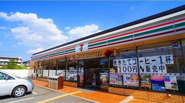 セブンイレブンつきのわ駅前店まで1100m
