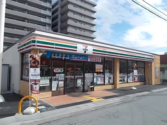 セブンイレブン五位堂3丁目店様まで600m