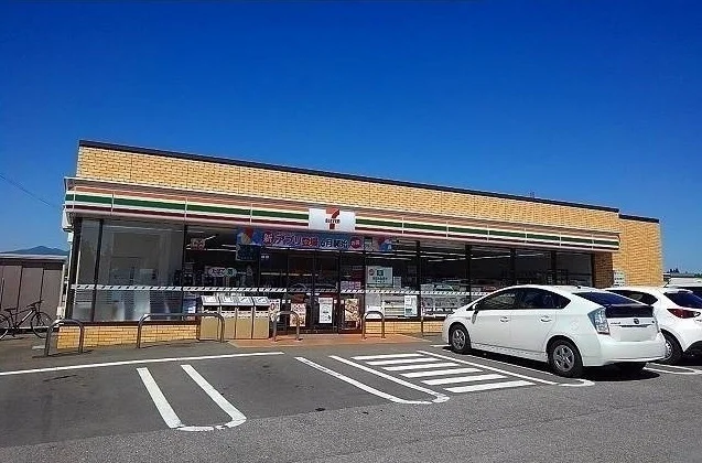 セブンイレブン 御所野堤台店まで500m