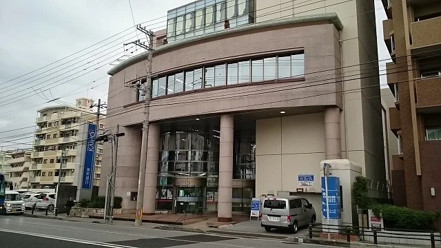 沖縄海邦銀行壺川支店まで600m