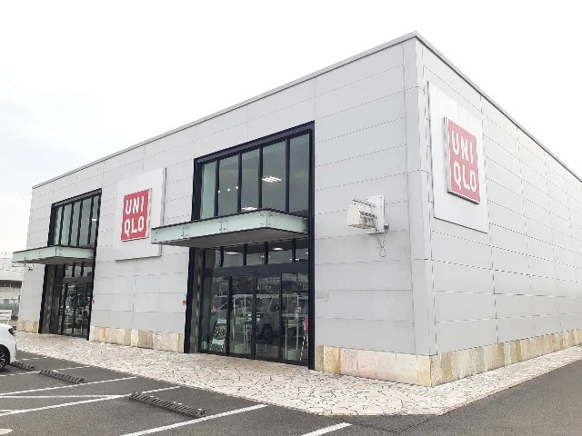 ユニクロ 掛川店まで500m